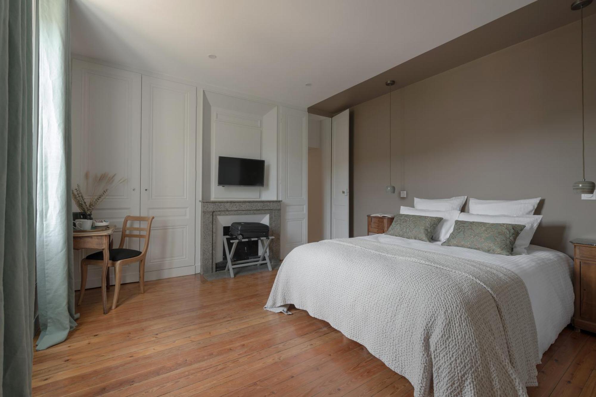 La Maison Des Monts D'Or Saint-Germain-au-Mont-dʼOr Екстериор снимка