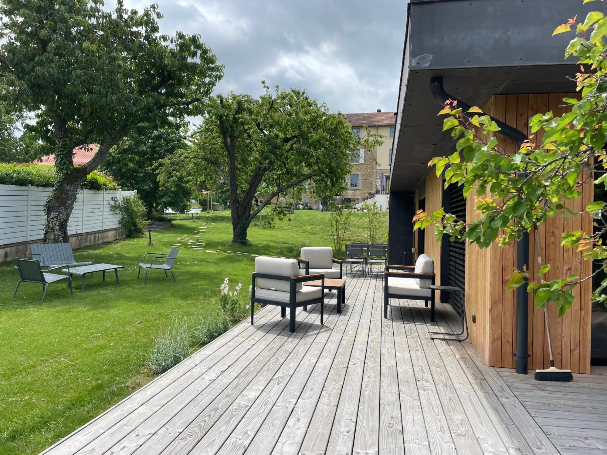 La Maison Des Monts D'Or Saint-Germain-au-Mont-dʼOr Екстериор снимка