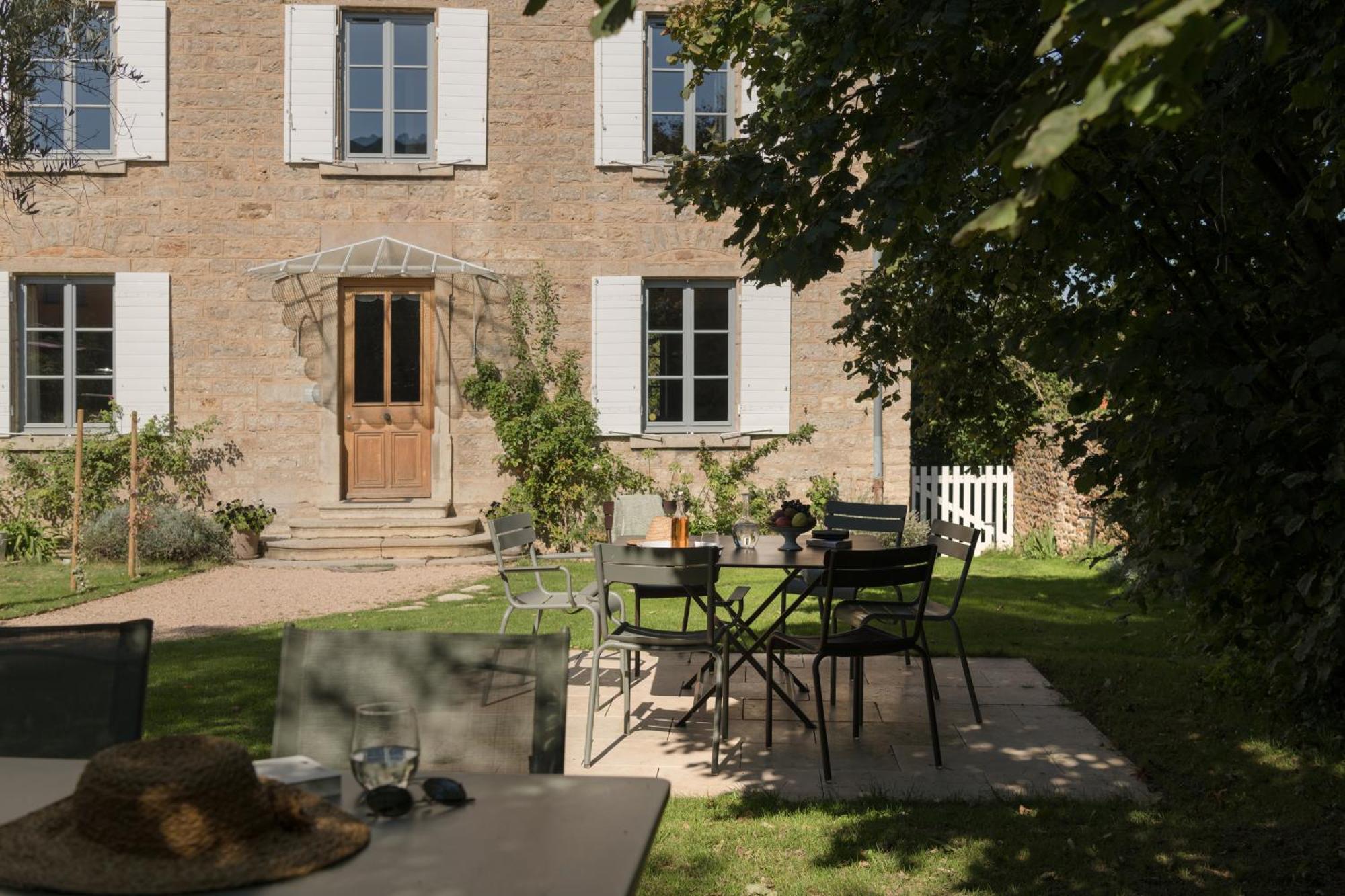 La Maison Des Monts D'Or Saint-Germain-au-Mont-dʼOr Екстериор снимка