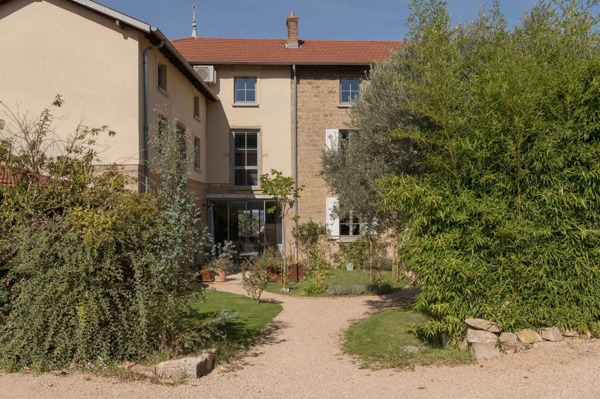La Maison Des Monts D'Or Saint-Germain-au-Mont-dʼOr Екстериор снимка